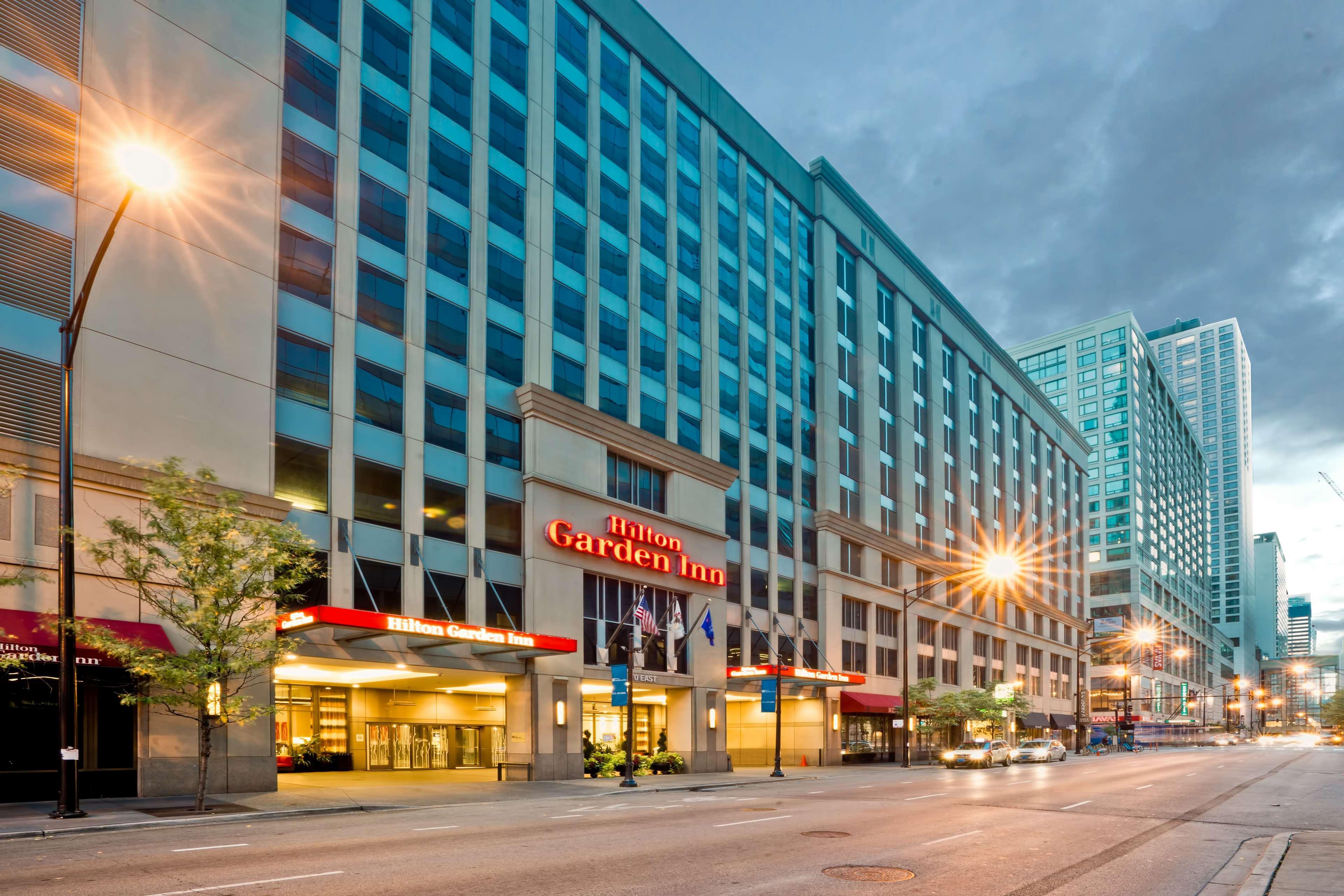 Hilton Garden Inn Chicago Downtown/Magnificent Mile Extérieur photo